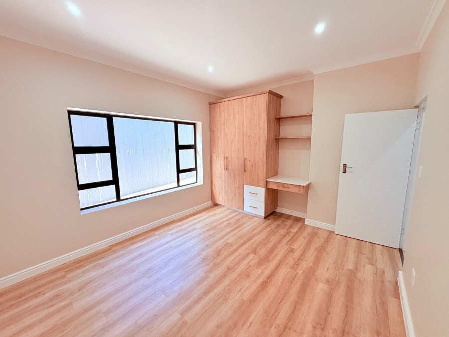 3 Bedroom Property for Sale in Hartenbos Heuwels Western Cape